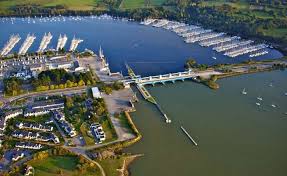 Livraison de CBD à Camoël en 24/48h – fleurs, résines et huiles premium