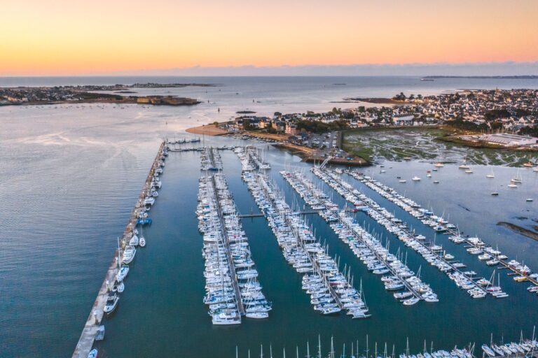 CBD à Larmor-Plage dans le Morbihan : livraison de produits CBD près de la plage et du port de Kernevel