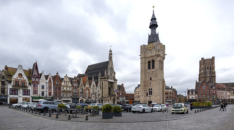 Grand-Place de Béthune dans le Pas-de-Calais
