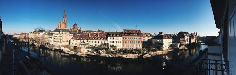 Panorama de Strasbourg dans le Bas-Rhin pour illustrer le guide CBD Bas-Rhin MJ Store