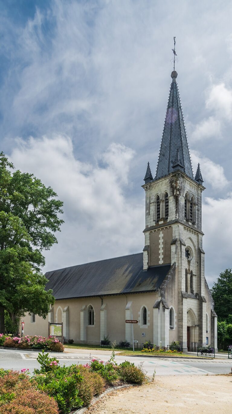 Église Saint-Nicaise à Bracieux dans le Loir-et-Cher