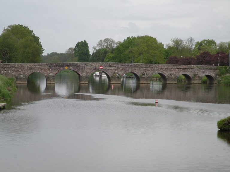 Pont de Pont-Réan sur la Vilaine, entre Guichen et Bruz