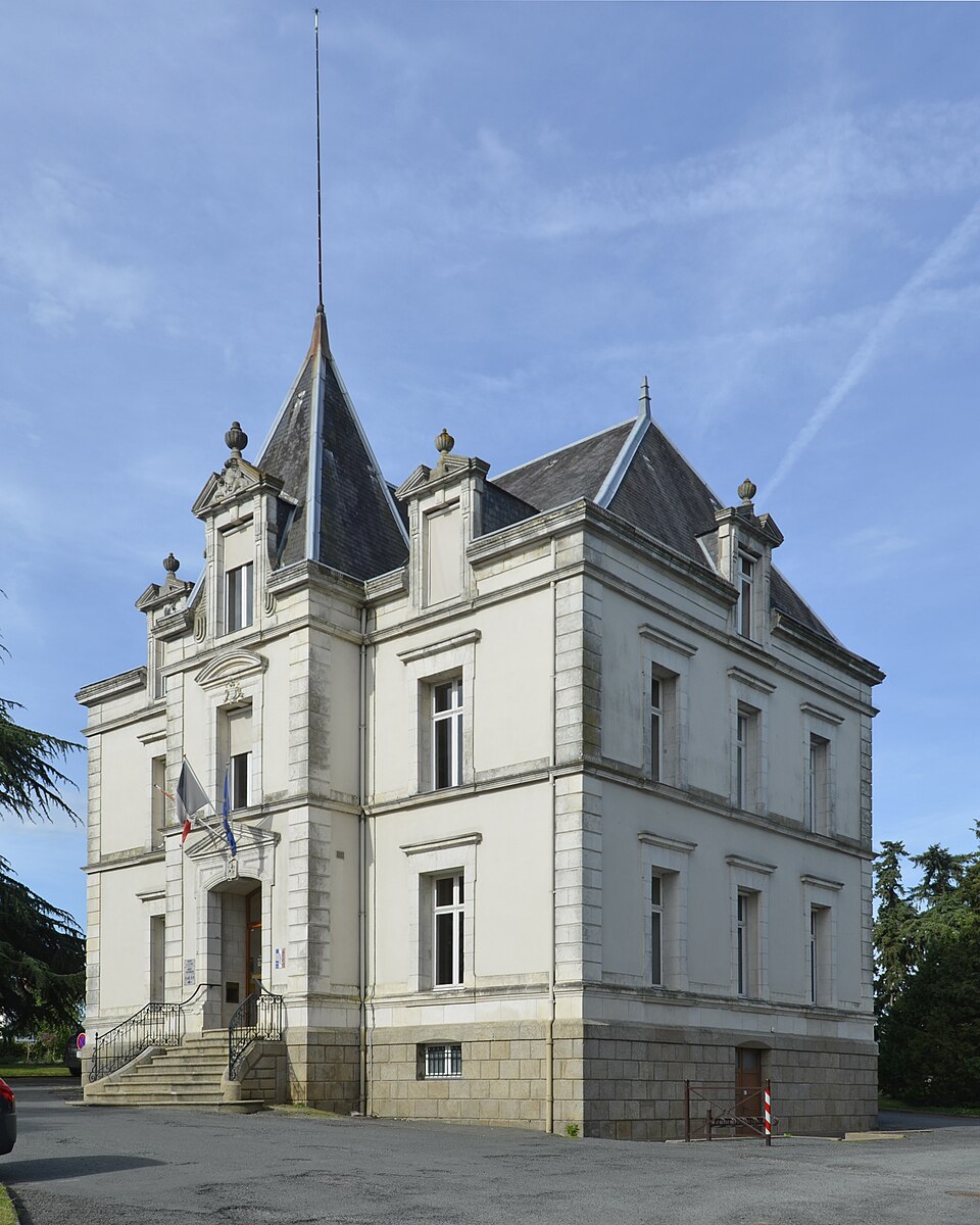 Mairie des Herbiers en Vendée