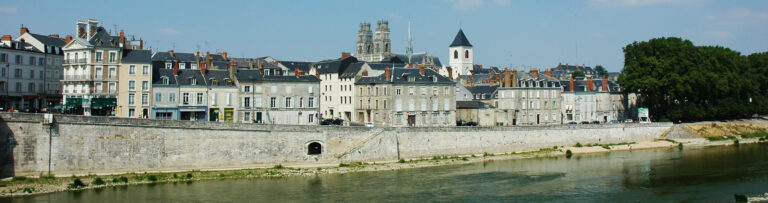 Panorama d’Orléans dans le Loiret pour illustrer le guide CBD Loiret MJ Store