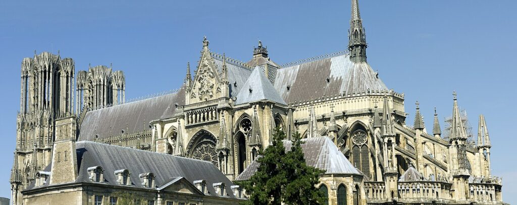 Panorama de Reims dans la Marne pour illustrer le guide CBD Marne MJ Store