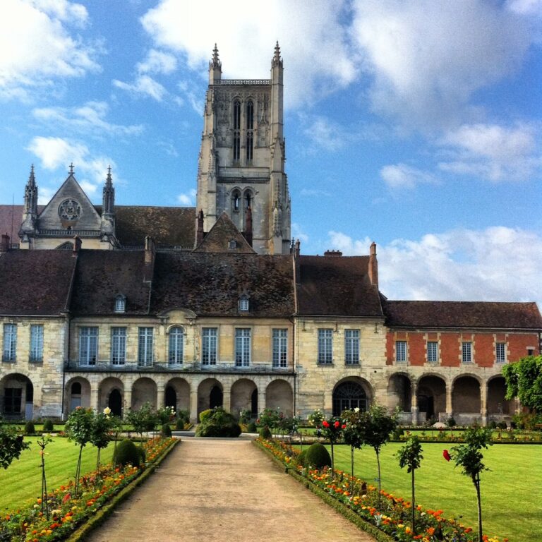 Cathédrale Saint-Étienne de Meaux et jardins de l’ancien palais épiscopal