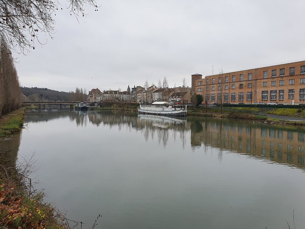 La Seine à Melun en Seine-et-Marne