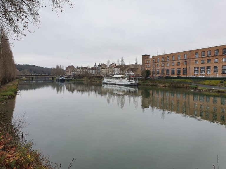 La Seine à Melun en Seine-et-Marne