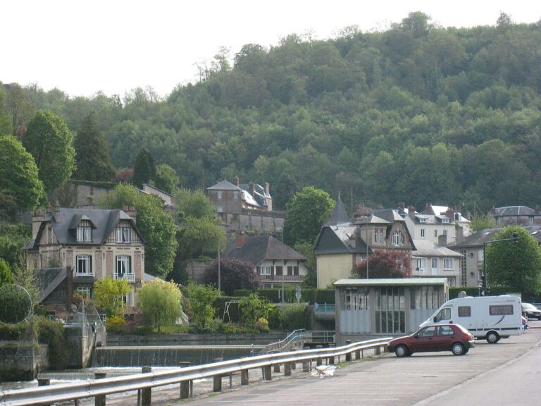 La Risle à l’entrée de Pont-Audemer