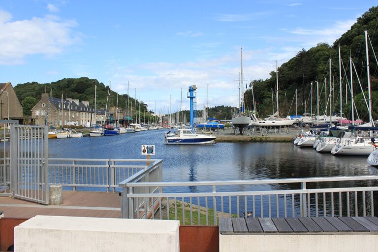 Bateaux et quais du port du Légué, entre Saint-Brieuc et Plérin.