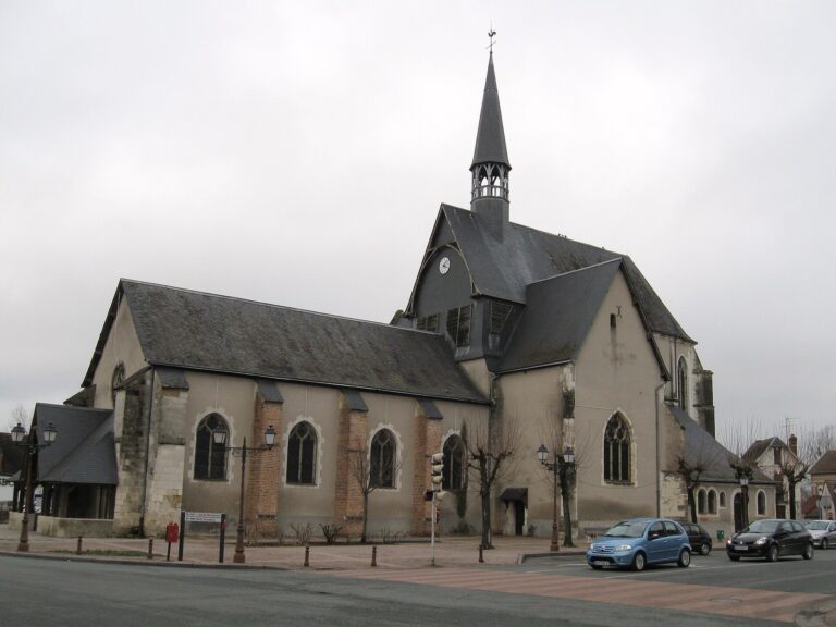 Église Saint-Georges à Salbris en Sologne