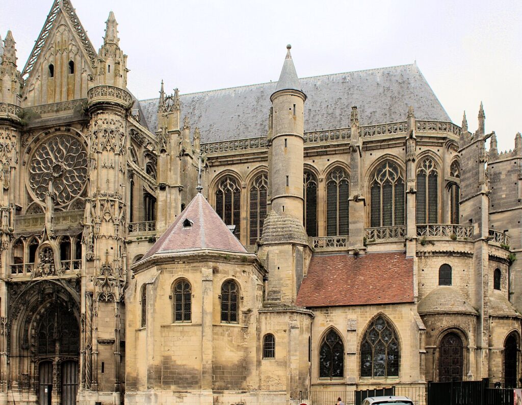 Senlis dans l’Oise – guide CBD et livraison MJ Store