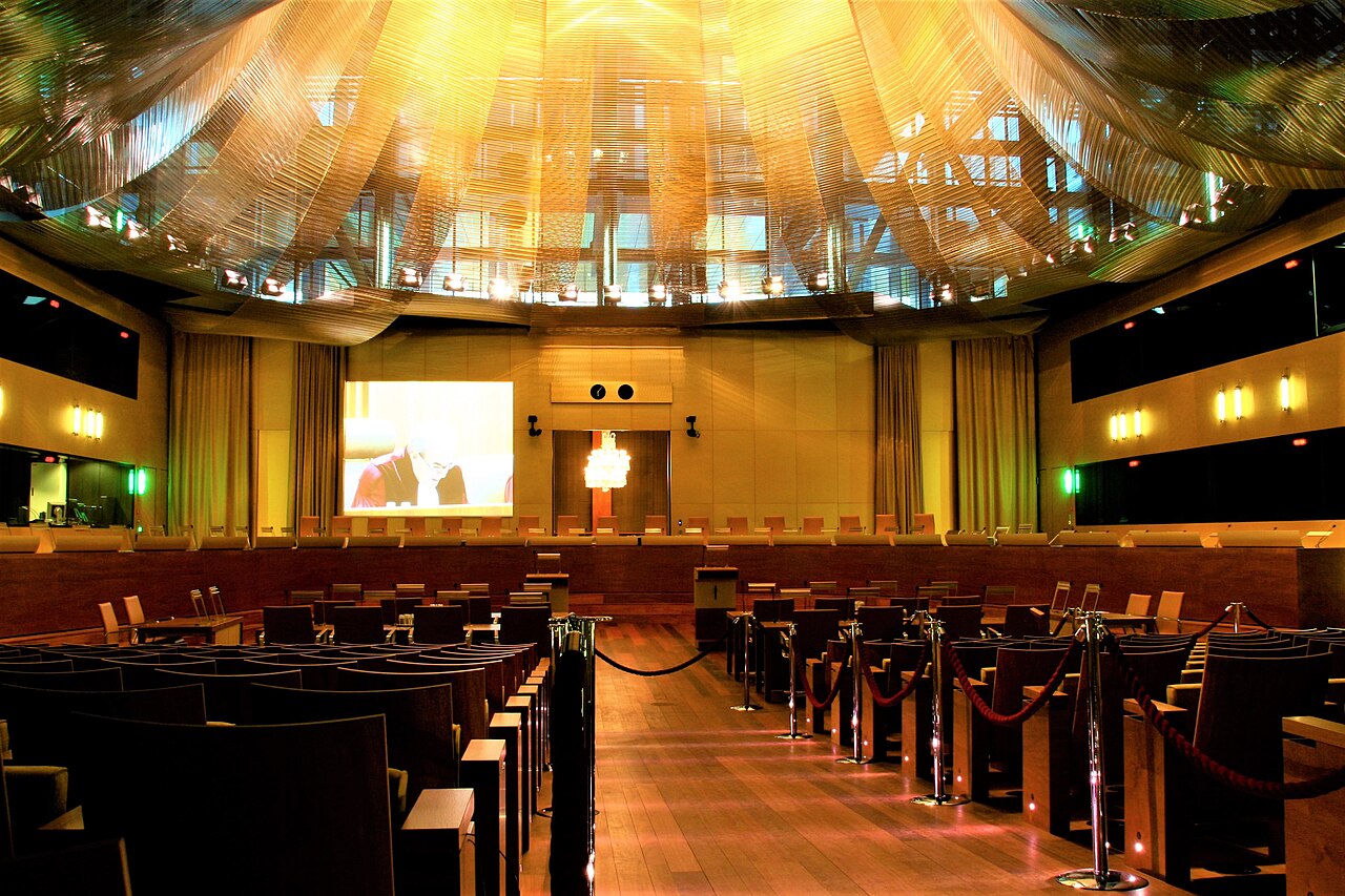 Salle d’audience de la Cour de justice de l’Union européenne à Luxembourg, photographiée en 2009.