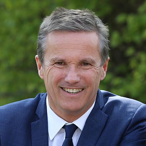 Portrait de Nicolas Dupont-Aignan en 2019