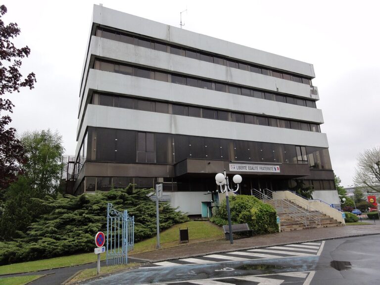 Mairie de Jeumont dans le Nord