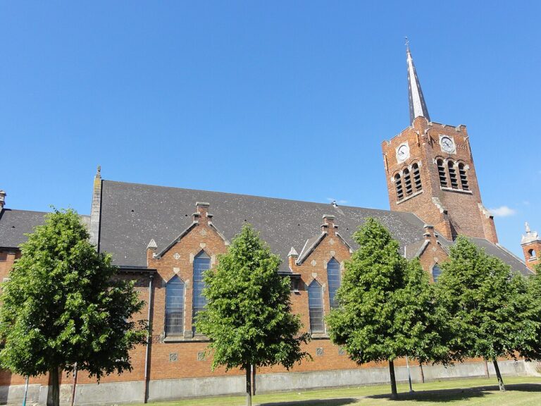 Église Notre-Dame des Mineurs de Waziers dans le Nord